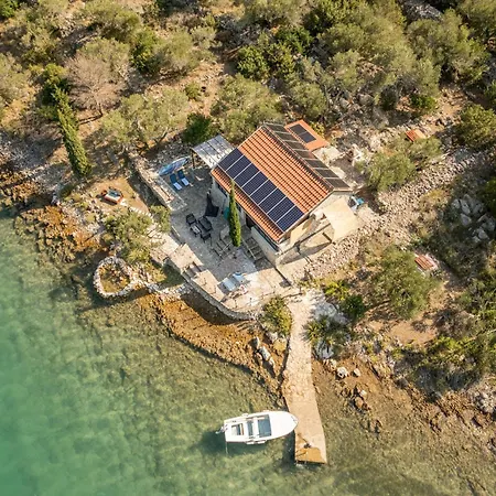 Βίλα Zadarvillas Off-grid Private Island Retreat Sali
