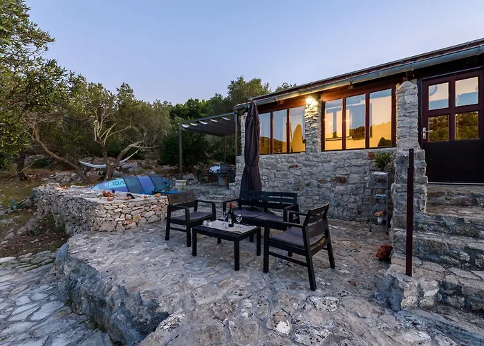 Zora Zadarvillas - Private Island Retreat فيلة